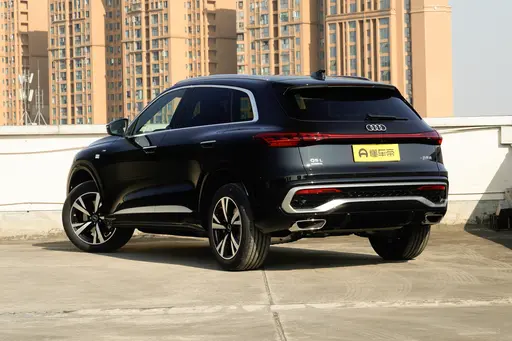 Audi Q5L 2026 Model 2.0T Hybrid Luxury Edition factory Audi Q5L 2026 Model 2.0T Hybrid Luxury Edition factory