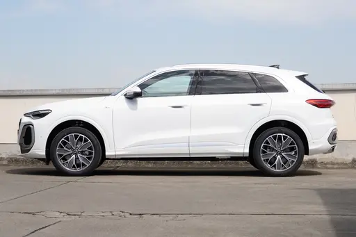 Audi Q5L 2026 Model 2.0T Hybrid Premium Edition suppliers Audi Q5L 2026 Model 2.0T Hybrid Premium Edition suppliers