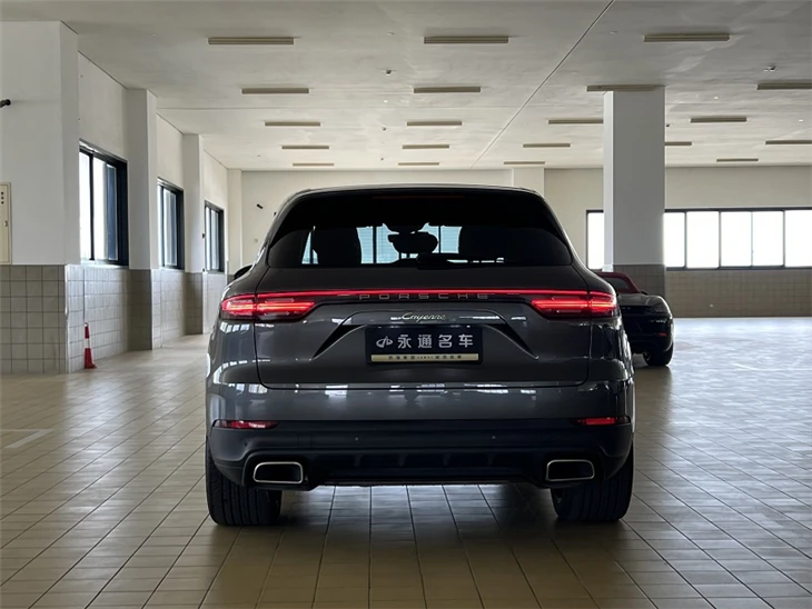 2021 Porsche Cayenne E-Hybrid 2 factory 2021 Porsche Cayenne E-Hybrid 2 factory
