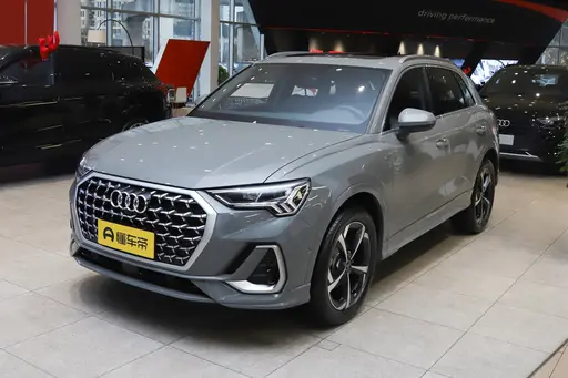 Audi Q3 2026 35TFSI Style Dynamic Edition + Warm Pack + Black Package